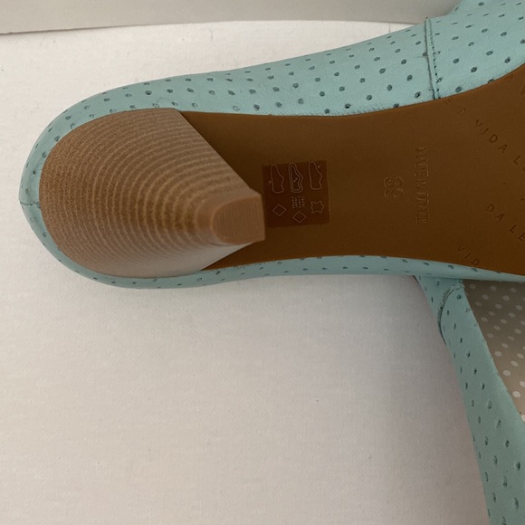 NIB Vida Leve BeSoft Light Blue Leather Heels Made in Brazil - Size (39) US 7 - Picture 6 of 12